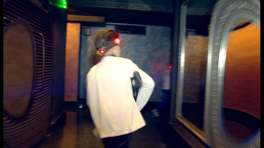 DR_Danil9 (PAL).mp4_snapshot_22.06_[2018.10.10_22.34.21].jpg