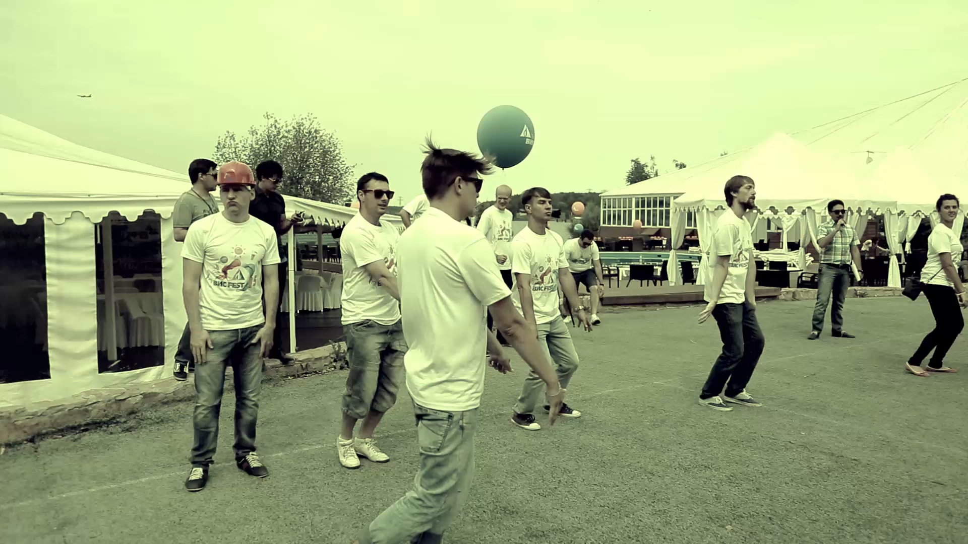 VIS_backstage_lipdub.mp4_snapshot_00.30_[2018.10.10_23.34.14].jp