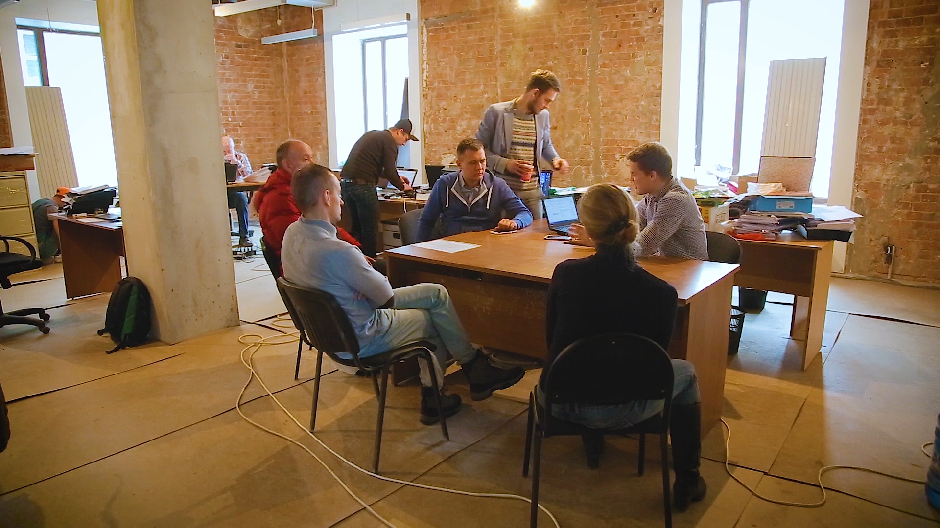 OfficeTimes_IleDeBeaute.mp4_snapshot_01.03_[2018.10.13_00.18.44]