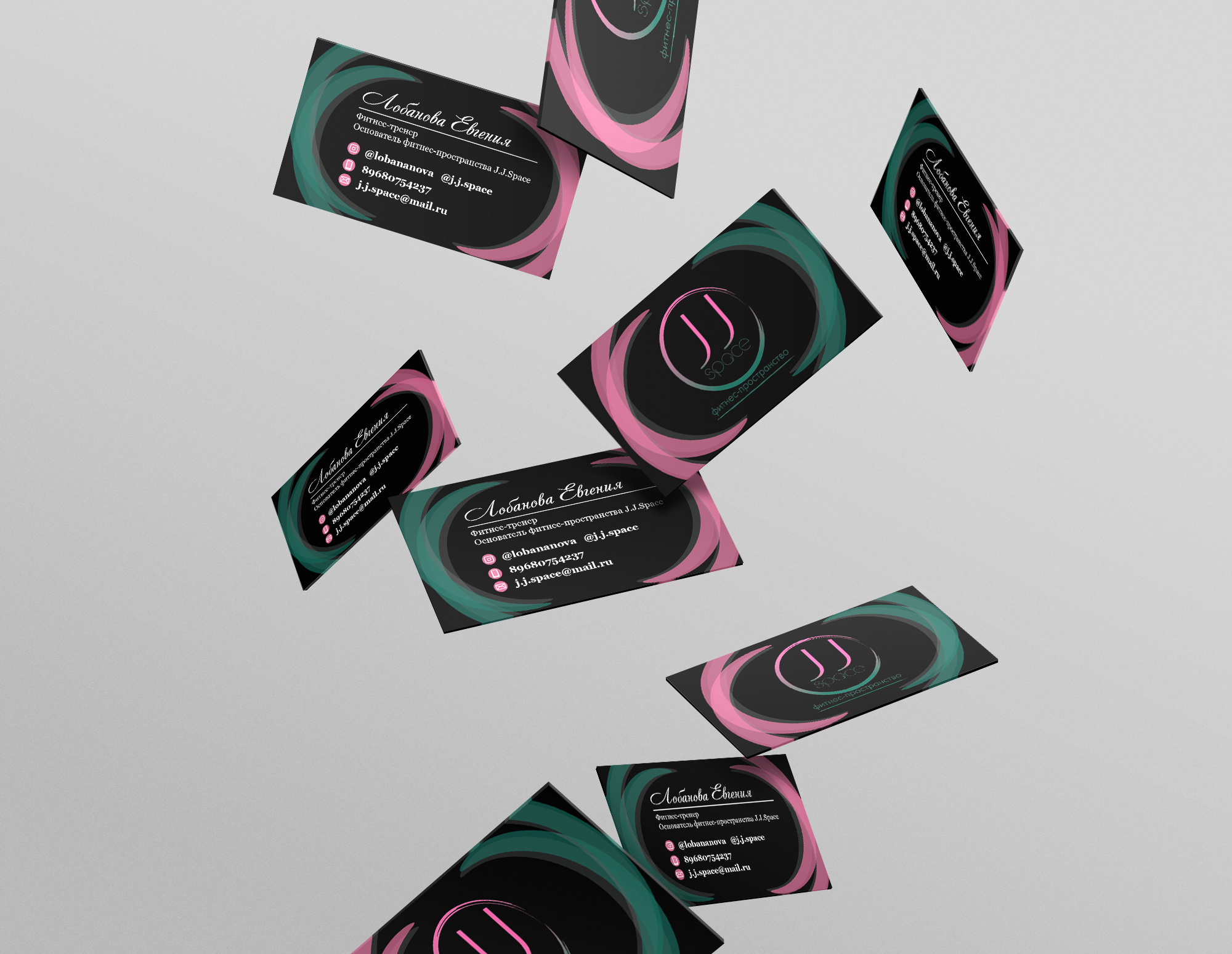 Gravity-Dark-Businesscards-Mock-up.png