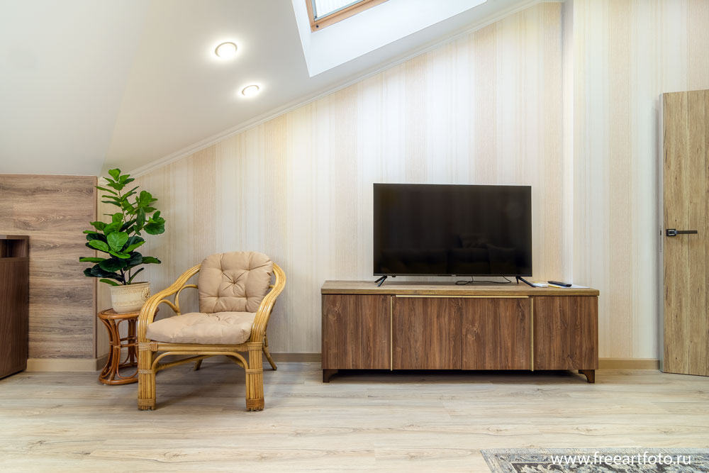 DSC_2019-HDR.jpg