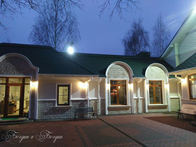 фасад усадьбы ночь 2