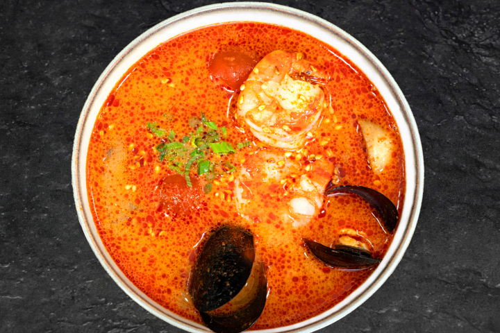 обработка блюд японской кухни