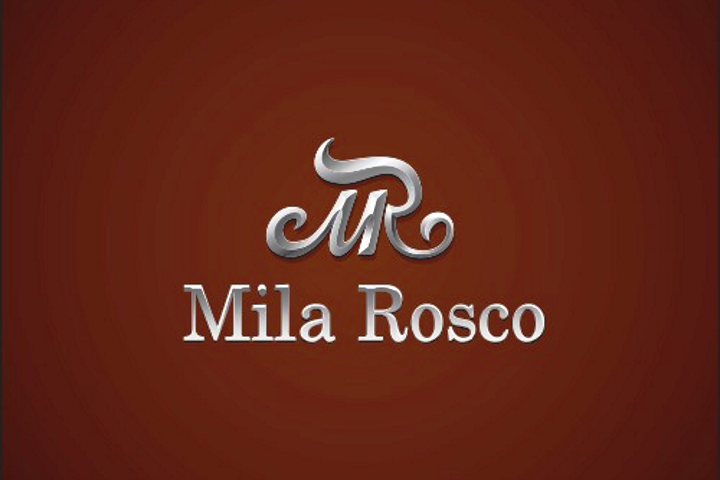 Mila Rosco - clothes