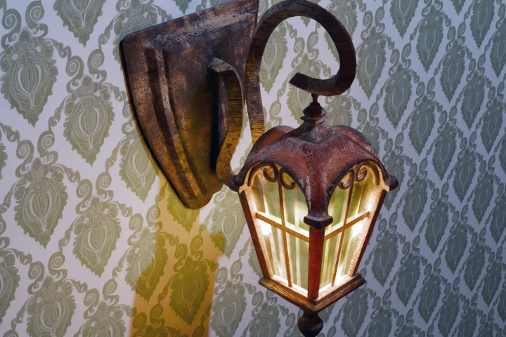 Настенный фонарь