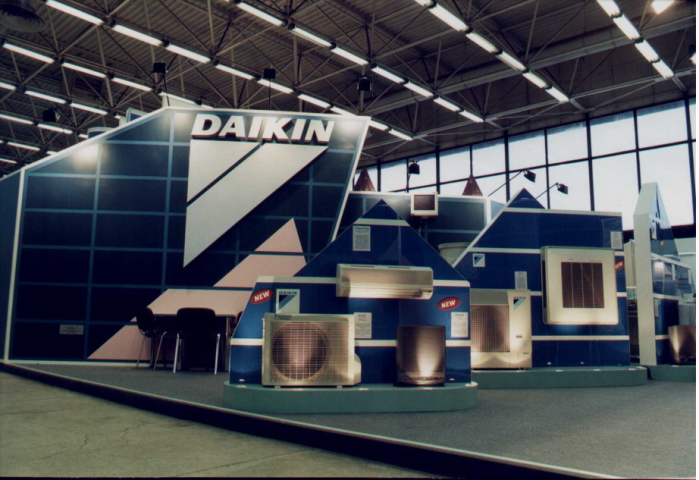 Выставочный стенд Daikin . Санкт-Петербург 2000 г.