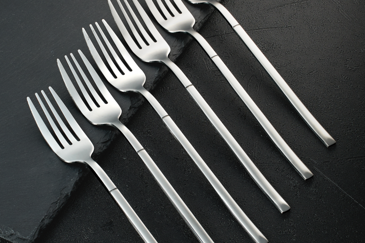 Столовые приборы