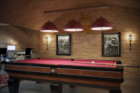 Бильярдная в частном доме на мансарде