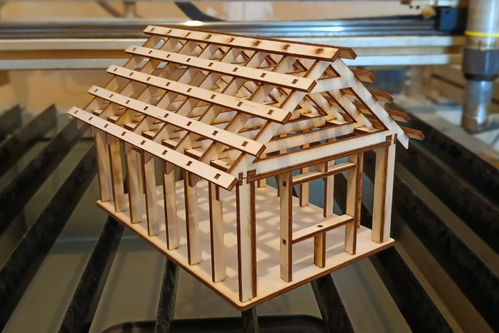 Конструктор: КАРКАСНЫЙ ДОМИК С МАГНИТАМИ.