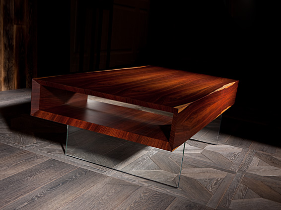 Стол журнальный