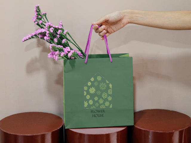 пакет для цветочного магазина