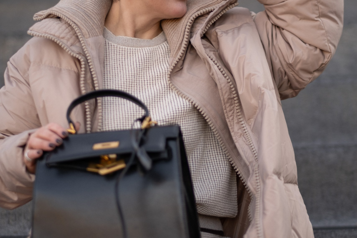 Реклама одежды, косметики, предметов интерьера.