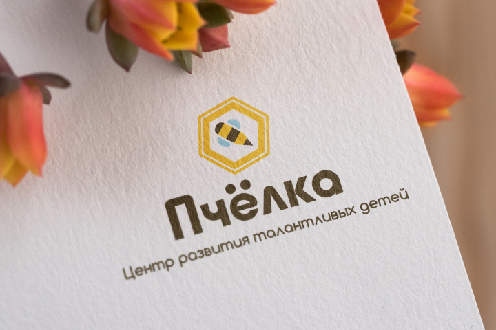 Логотип Пчёлка