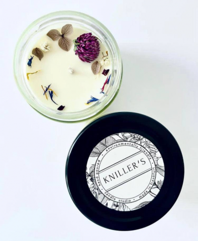 логотип для студии ароматических свечей