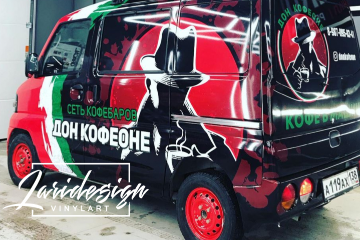Брендирование микроавтобуса сети кофебаров.