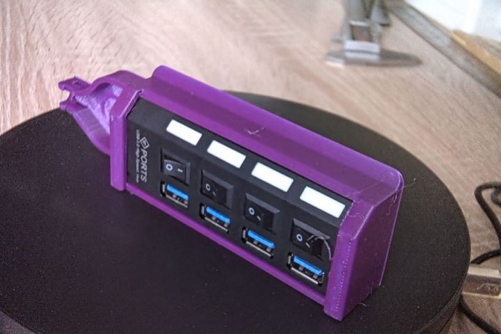 Крепление проводов для usb хаба