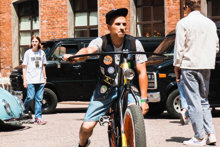 Кастом Конвенция