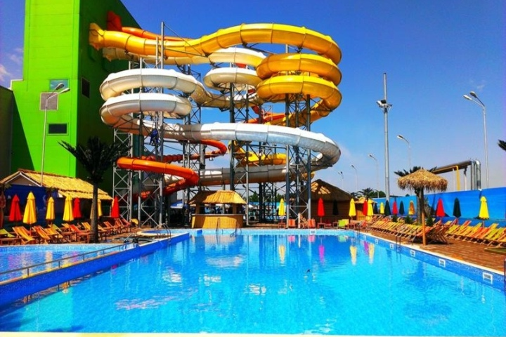 Аквапарк"дельфин"