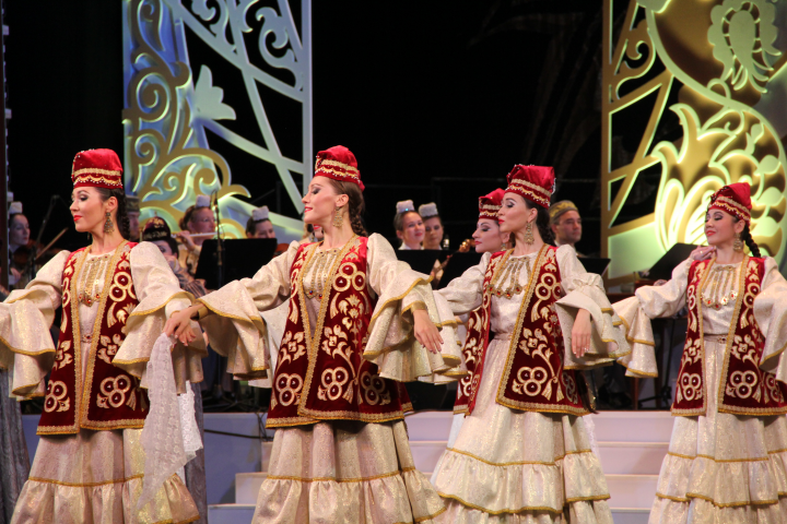 Вышивка для Ансамбля Песни и Пляски Республики Татарстан