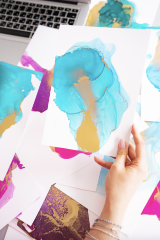 Брендирование подарков на 8 марта или 23 февраля