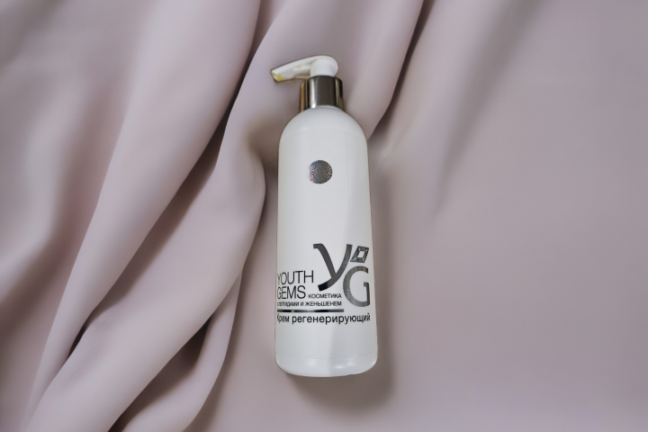 Баннер для косметики YOUTH GEMS
