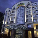 Козырёк главного входа отеля Мarriott 3* в Санкт-Петербурге