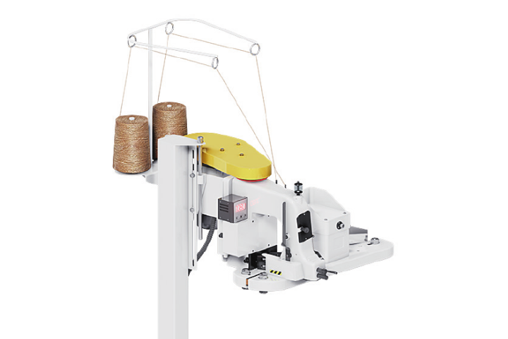 Вот чем зашивают 50 кг мешки с сахаром