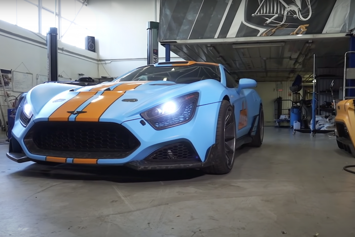 Наш ответ их суперкарам: монстр из России Flanker F