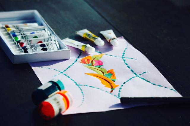 Яркие перья