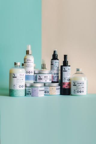 Косметика для волос