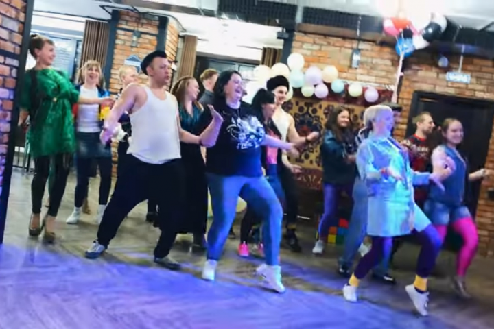 Вечеринка в стиле 90-х