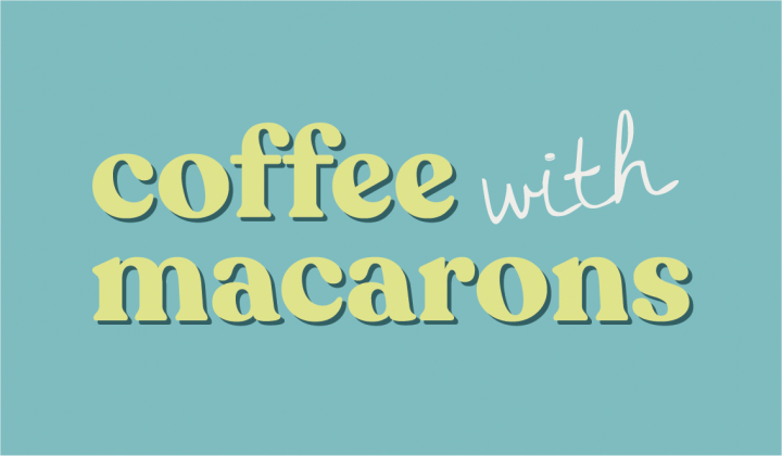 Coffee with macarons (логотип)