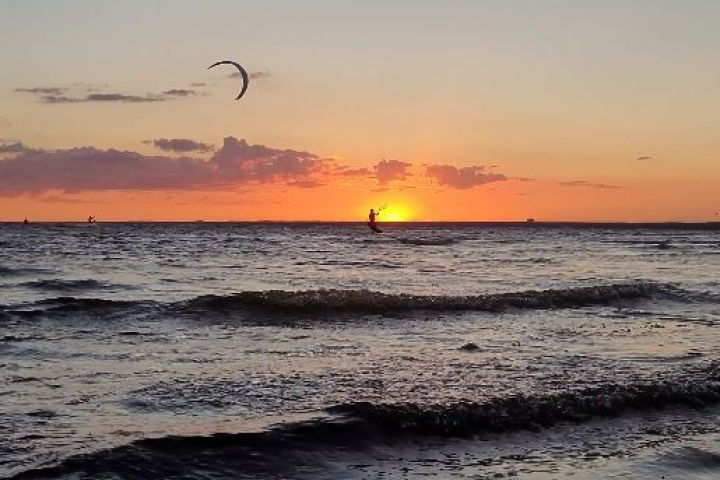 Закат на заливе