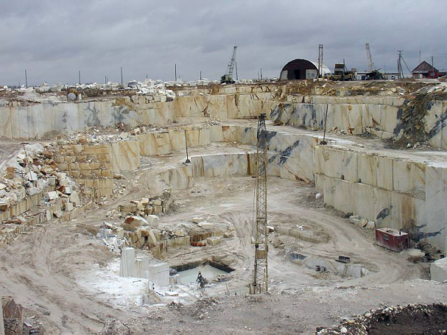 Полоцкий мрамор: характеристики, особенности, области применения