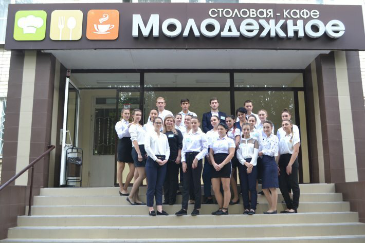 Фотоссесия столового-кафе "Молодежное"  во время съезда учителей