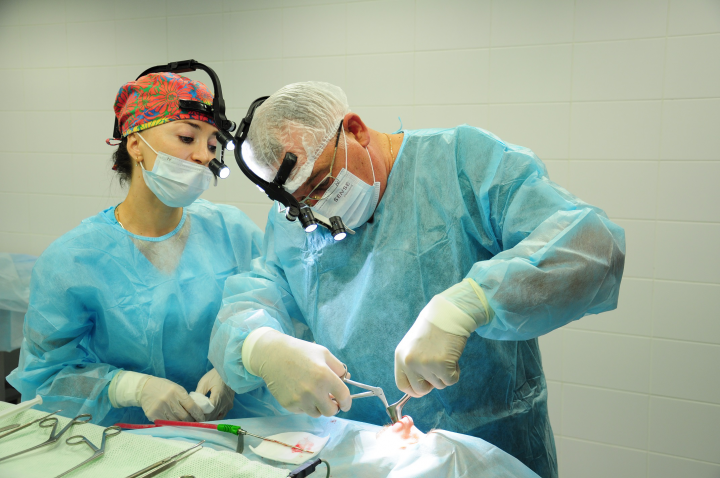 ЛОР операция. ЛОР-хирурги Гайворонский А.В. и Айбазова Х.К.