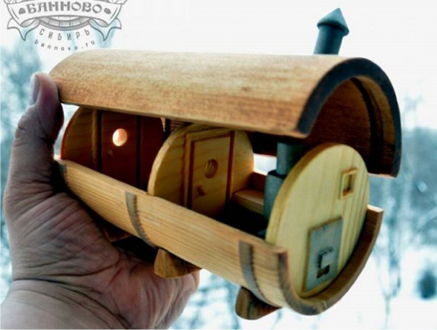 Изделие из дерева, вырезанное ЧПУ станком по макету.