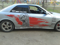 Векторное изображение на борта авто.