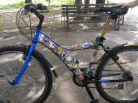 Стикербомбинг на велосипед