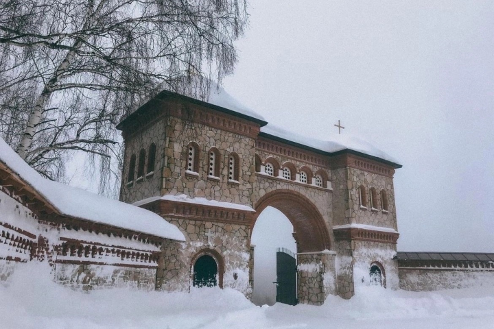 Монастырь