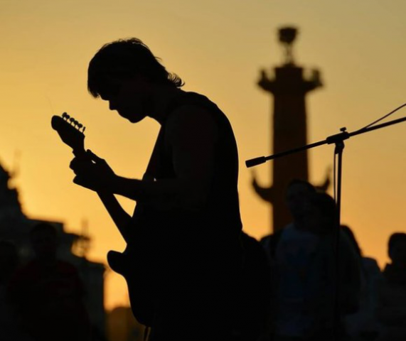 Проблема уличных музыкантов (Санкт-Петербург)