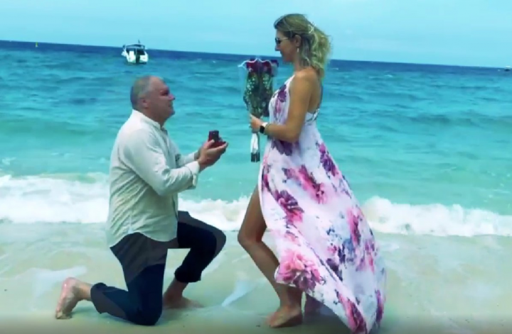 предложение руки и сердца