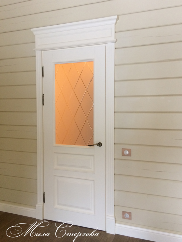 Двери из массива ольхи