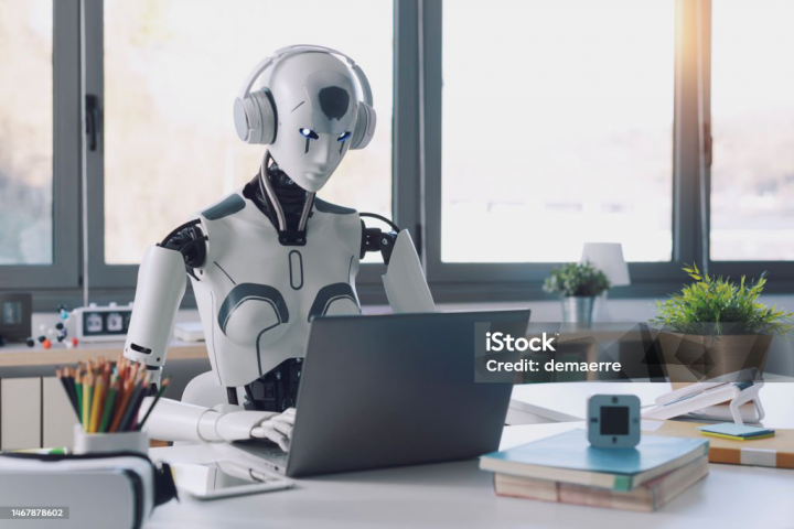 анимация робот машина судно.