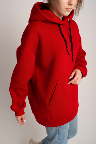 Красная толстовка