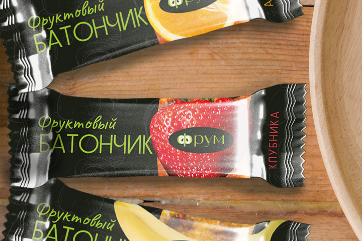 Упаковка фруктовых батончиков и конфет