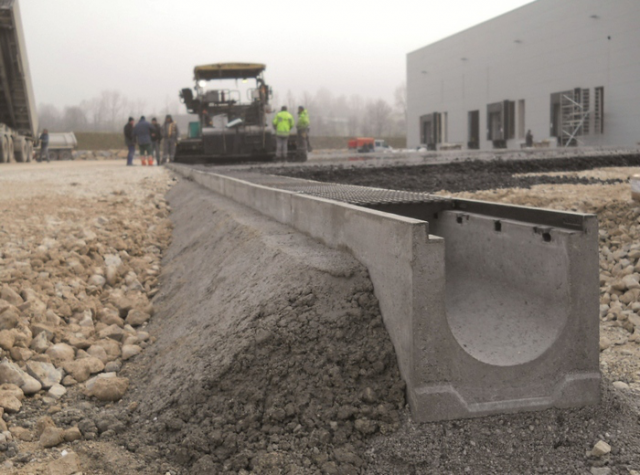 Контекстная реклама - бетонные лотки