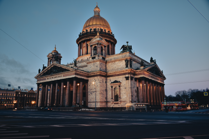 Исаакиевский утро.