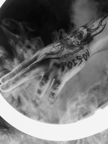 Тату графика, надписи