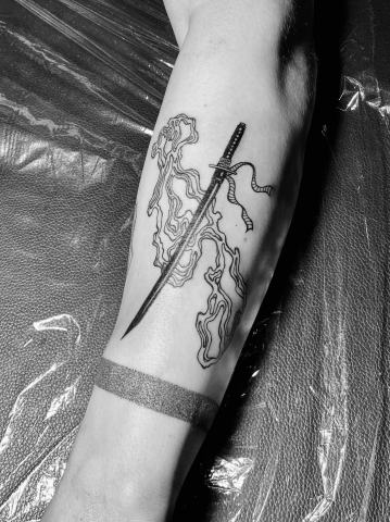 Тату графика, лайнворк